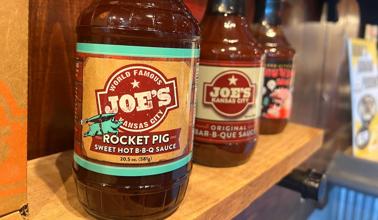 2025 ROCKET PIG SAUCE 20.5 OZ